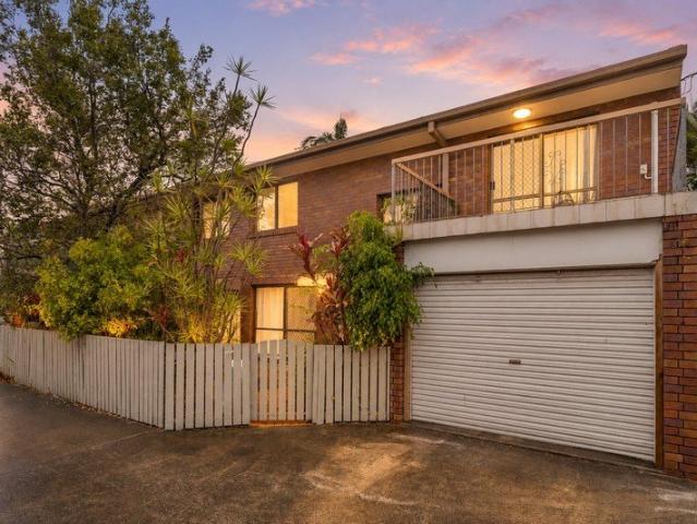 Townhouse for sale in Carina, Greater Brisbane