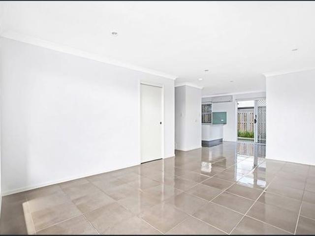 Townhouse for rent in Toombul, Queensland