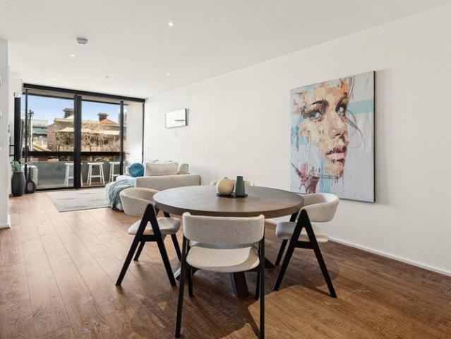 Apartment for sale in Port Melbourne, Melbourne