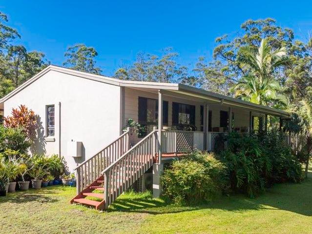 Cottage for sale in Crescent Head, New South Wales