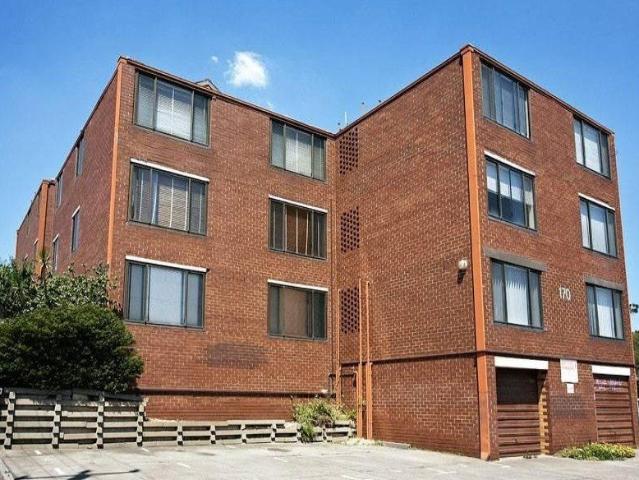 Apartment for rent in Ruckers Hill, Melbourne