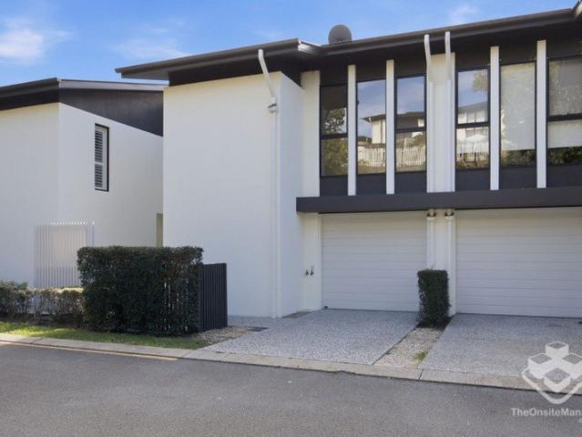 Townhouse for sale in Fernbrook, Queensland