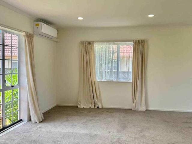 House for rent in Howick, Oroua County