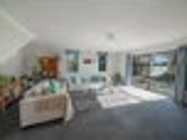 House for sale in Waikiwi