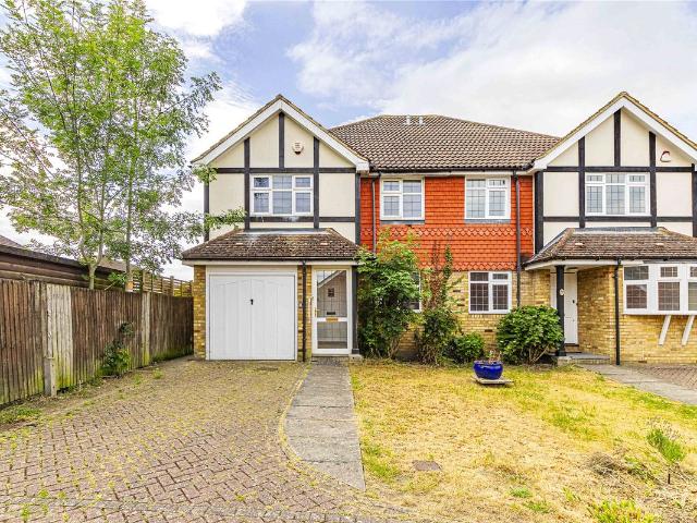 House for rent in Bushey