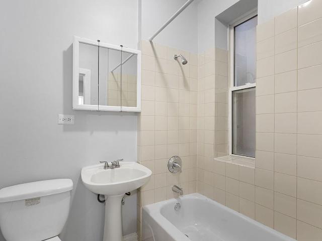 Apartment for rent in Chicago Park, Illinois
