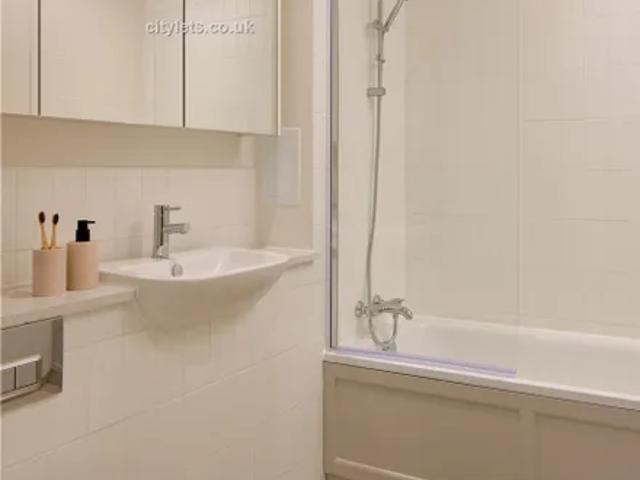 Apartment for rent in Leith, Scotland