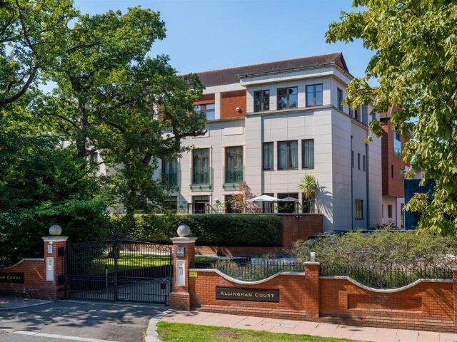 Apartment for rent in Hampstead Garden Suburb, Greater London