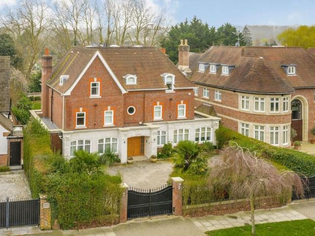 House for rent in Hampstead Garden Suburb, Greater London