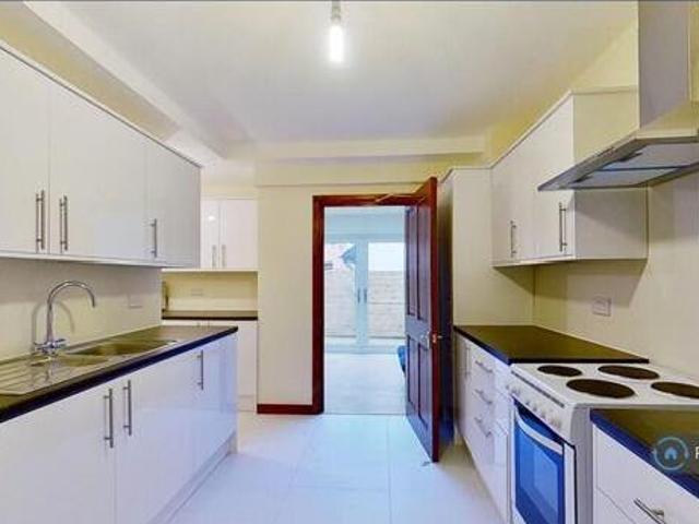 House for sale in Kingston upon Thames, Greater London
