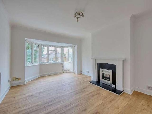Apartment for rent in Royal Borough of Kingston upon Thames, Greater London