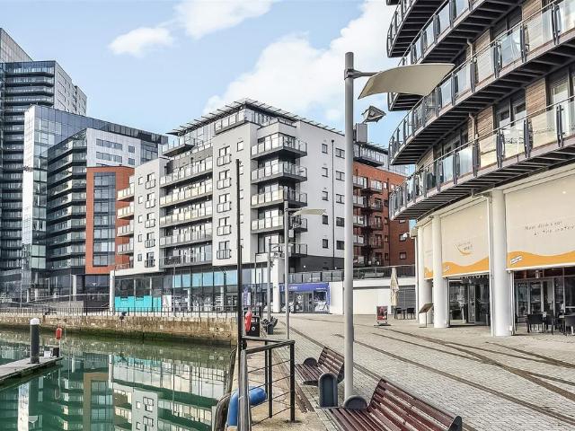 Apartment for rent in Ocean Village, Southampton