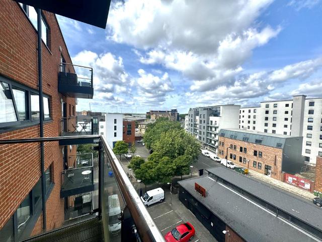 Apartment for rent in Ocean Village, Southampton
