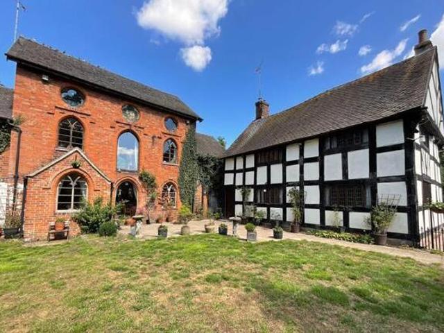 House for sale in Baswich, Staffordshire