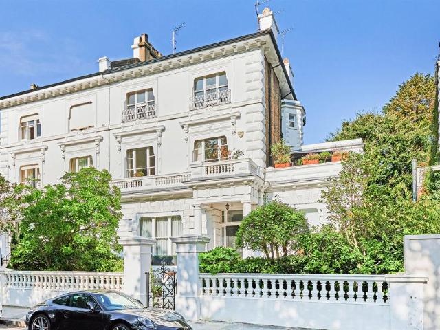 Apartment for rent in The Boltons, Greater London