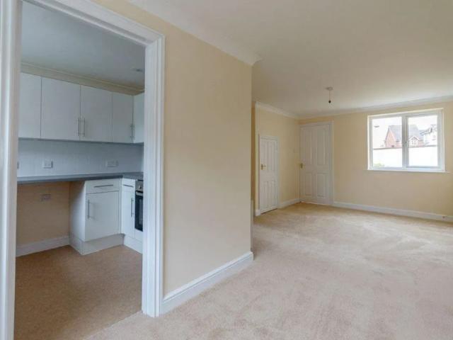 Townhouse for rent in Downton, Wiltshire