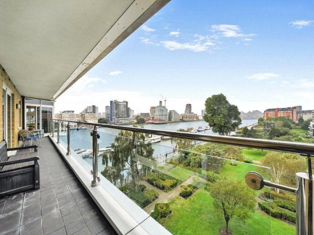 Apartment for rent in Imperial Wharf, Greater London