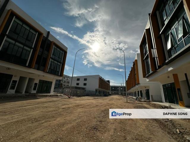 Shop for sale in Plentong, Johor