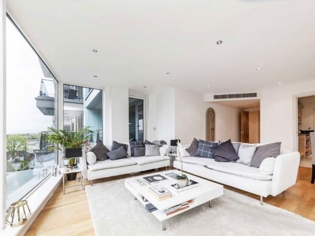 Apartment for rent in Imperial Wharf, Greater London
