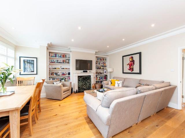 Apartment for rent in London Borough of Merton, Greater London