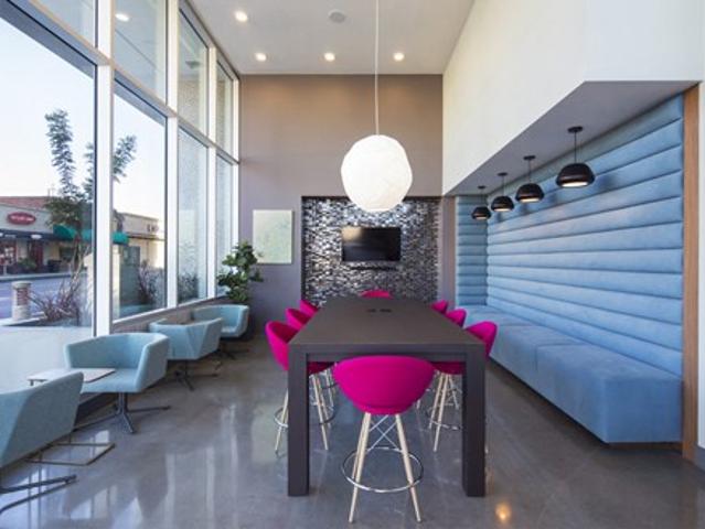 Townhouse for rent in Glendale