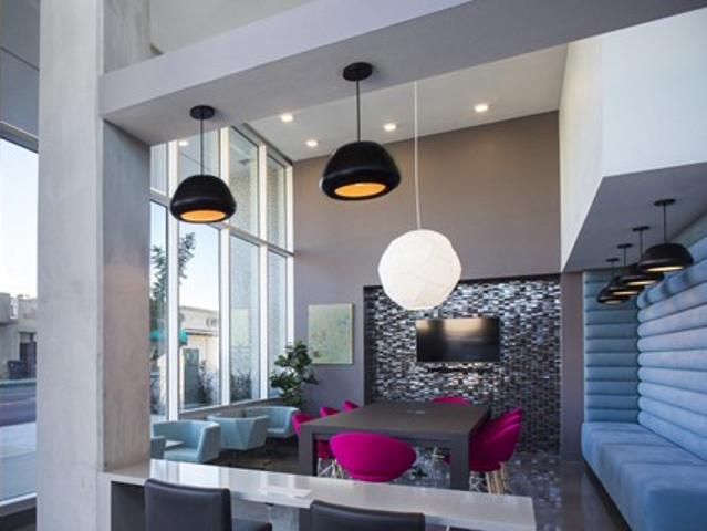 Townhouse for rent in Glendale