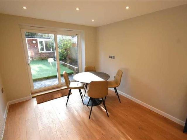 Studio for rent in Brooklands, Dartford
