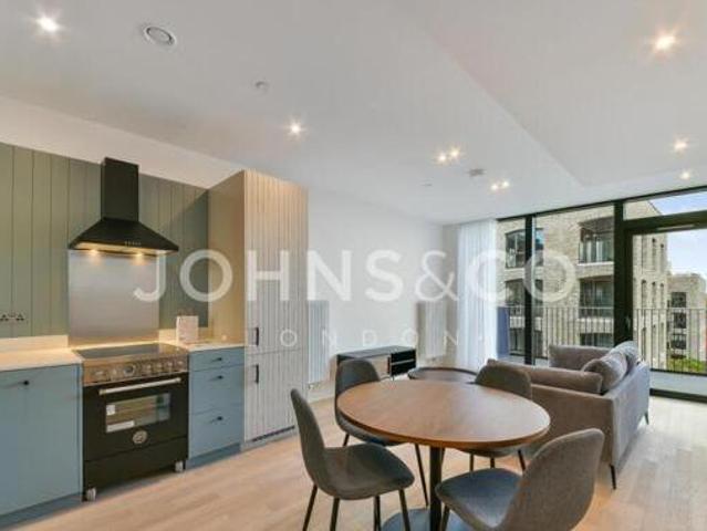 House for rent in London Borough of Hounslow, Cat Hill