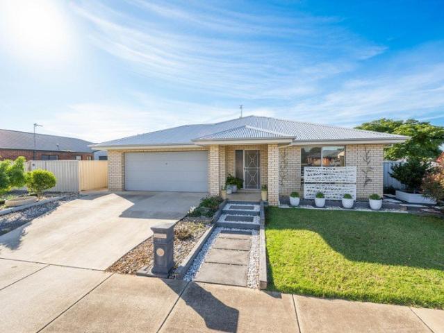 House for sale in Mooroopna, Victoria