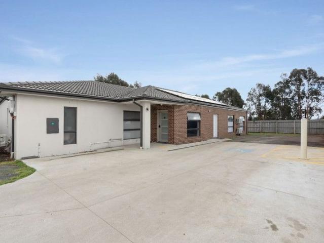 Flat for sale in Morwell, Victoria