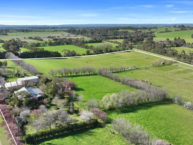 House for sale in Garfield, Melbourne