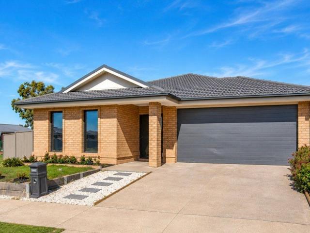 House for sale in Mooroopna, Victoria