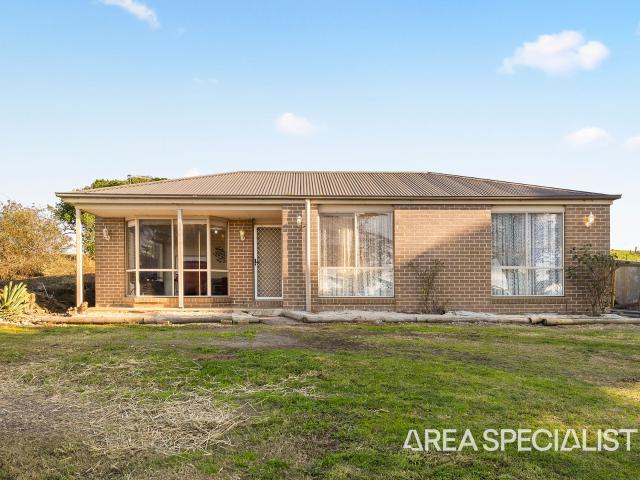 Cottage for sale in Loch, Victoria