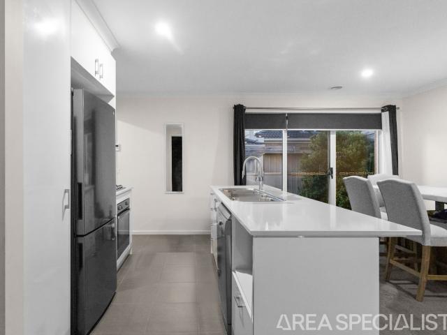 Townhouse for sale in Camerons Creek, Victoria