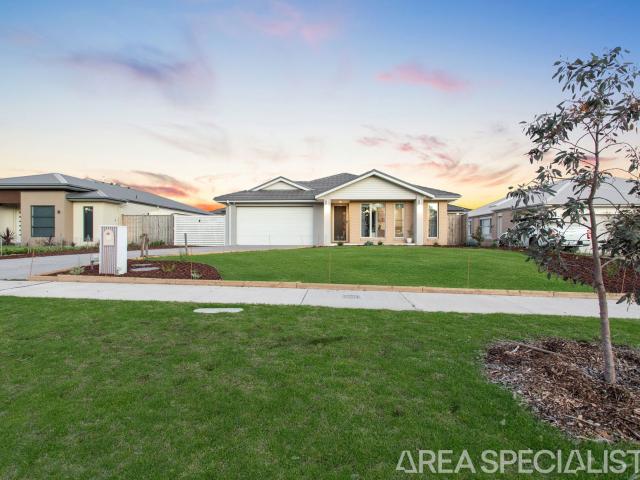 House for sale in Junction Village, Victoria