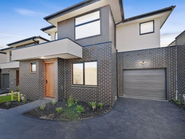 Townhouse for sale in Camerons Creek, Victoria