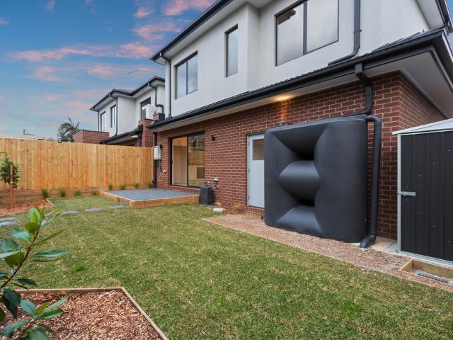 Townhouse for sale in Camerons Creek, Victoria