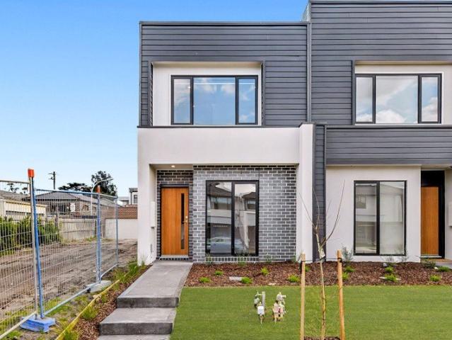 Townhouse for rent in Camerons Creek, Victoria