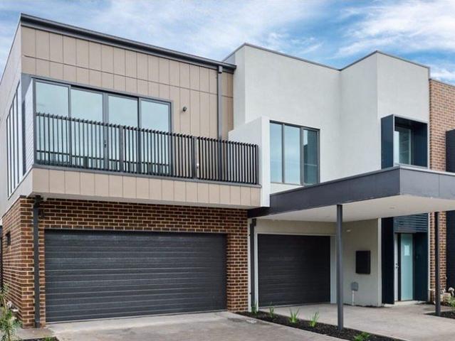 Townhouse for rent in Camerons Creek, Victoria