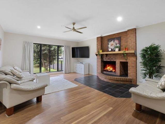House for sale in Hill End, Victoria