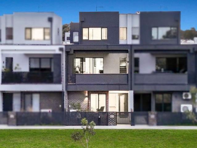 Townhouse for sale in Keysborough