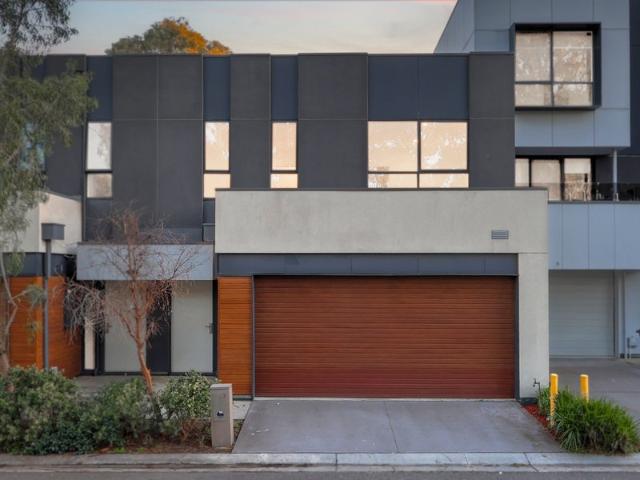 Townhouse for sale in Camerons Creek, Victoria