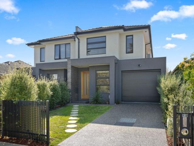 Townhouse for sale in Camerons Creek, Victoria