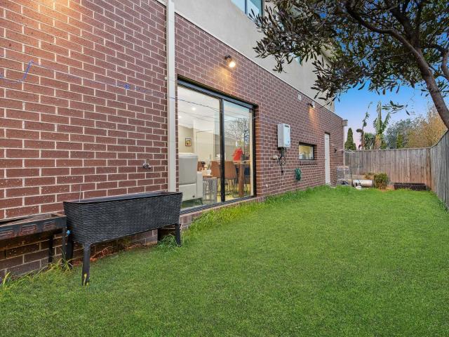 Townhouse for sale in Camerons Creek, Victoria