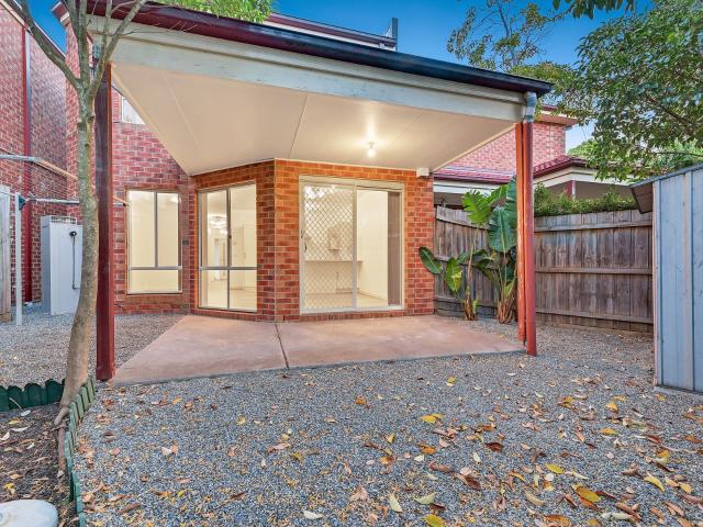 Townhouse for sale in Camerons Creek, Victoria