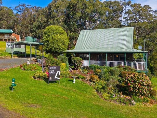 House for sale in Jeeralang Outlook, Churchill