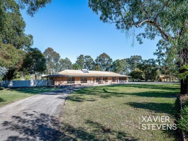 Cottage for sale in Kialla, Victoria