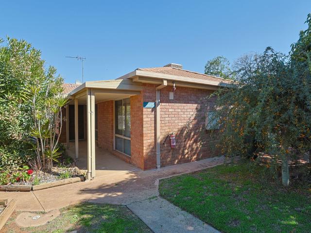 Flat for sale in Dareton, New South Wales