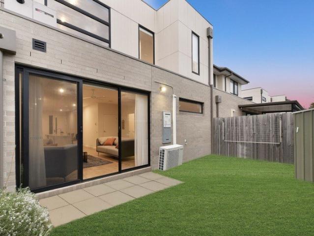 Townhouse for rent in Camerons Creek, Victoria