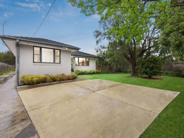 Apartment for sale in Ferntree Gully, Melbourne